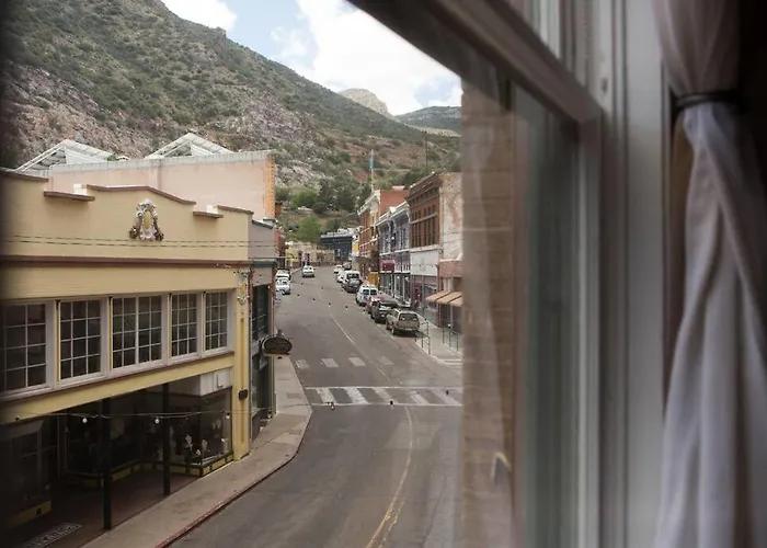 Object 2br 2b Bisbee